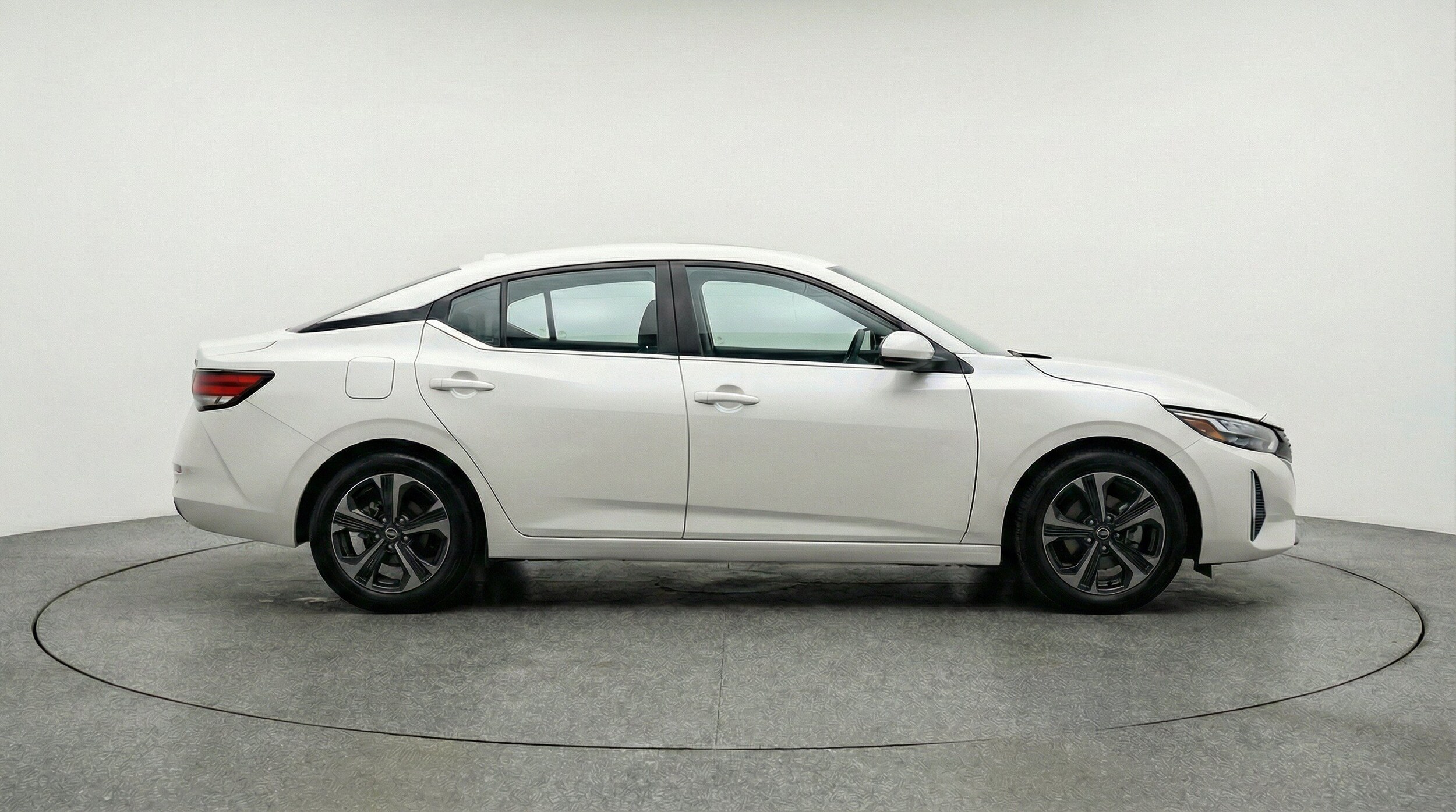 Thumbnail: 2025 Nissan Sentra - 11