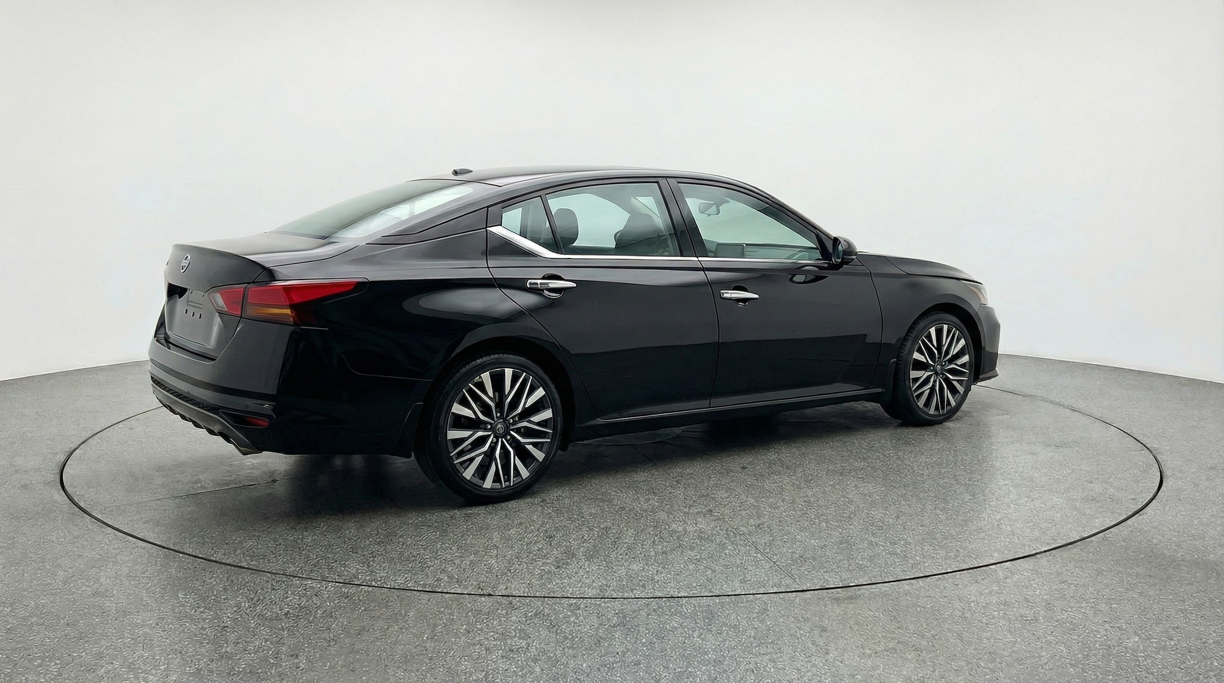 Thumbnail: 2025 Nissan Altima - 7