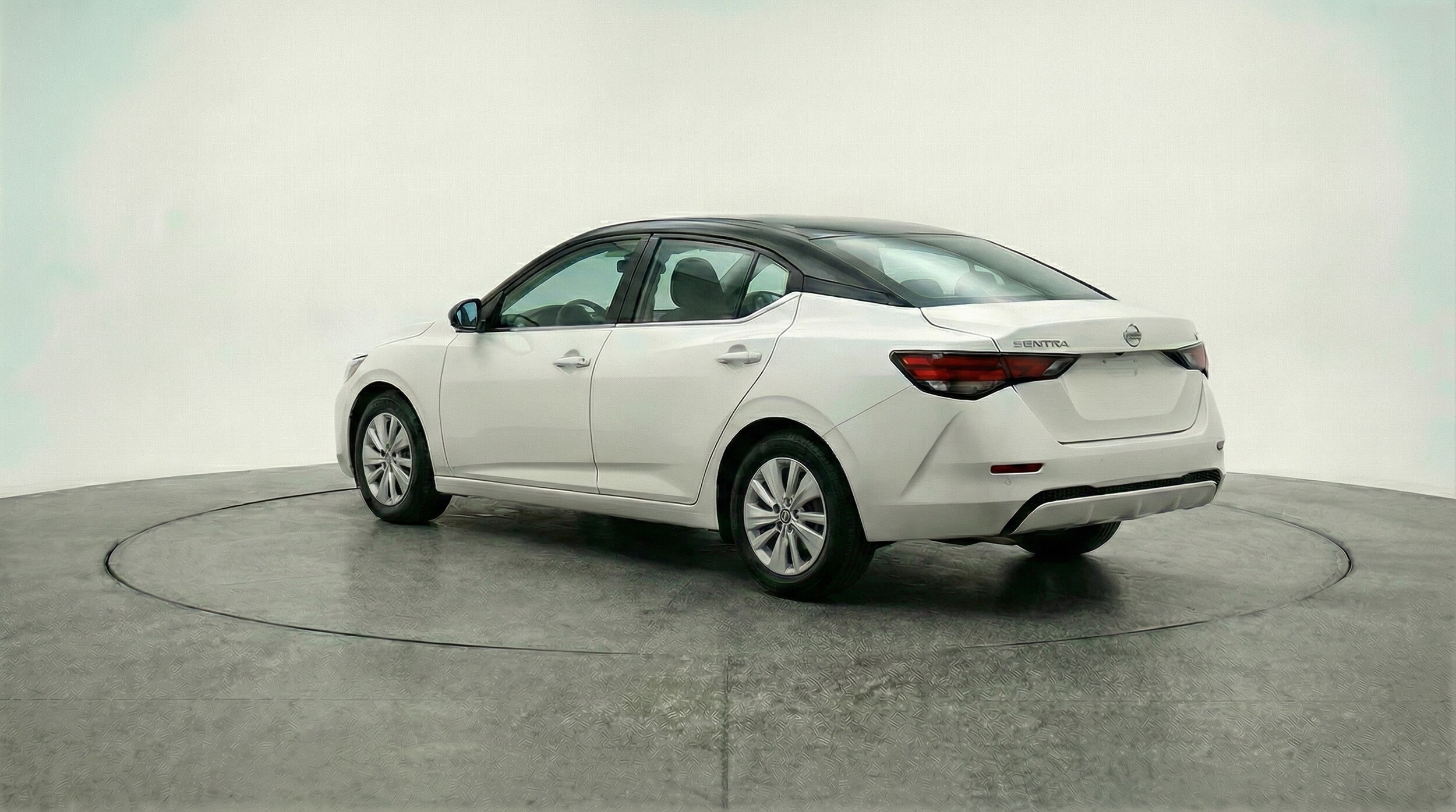 Thumbnail: 2025 Nissan Sentra - 5