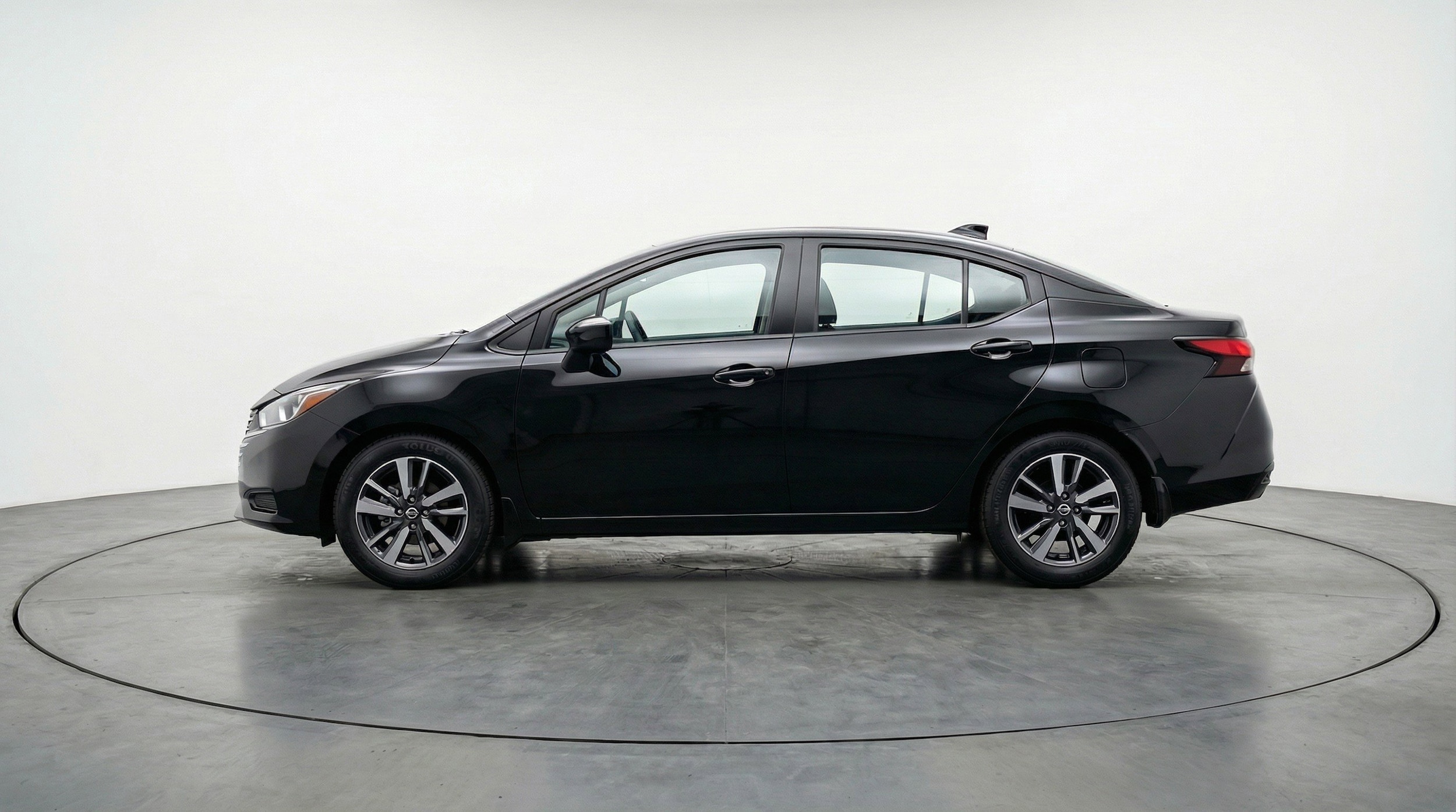 Thumbnail: 2025 Nissan Versa - 5