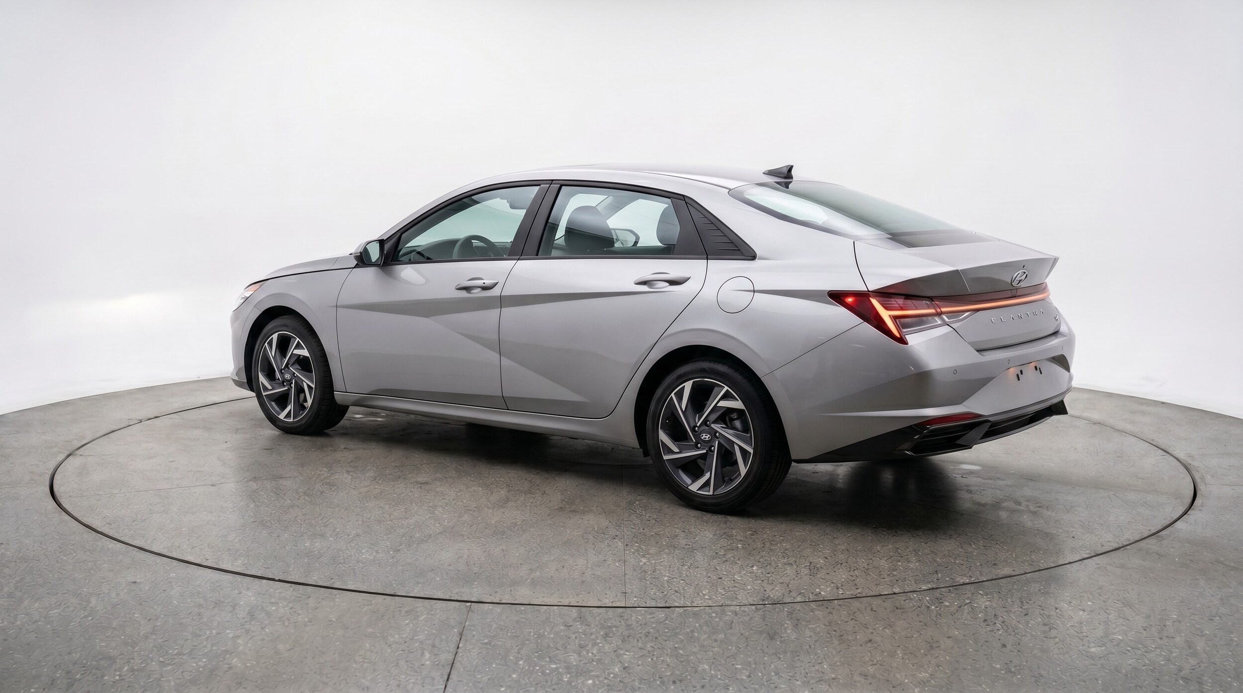 Thumbnail: 2025 Hyundai Elantra - 5