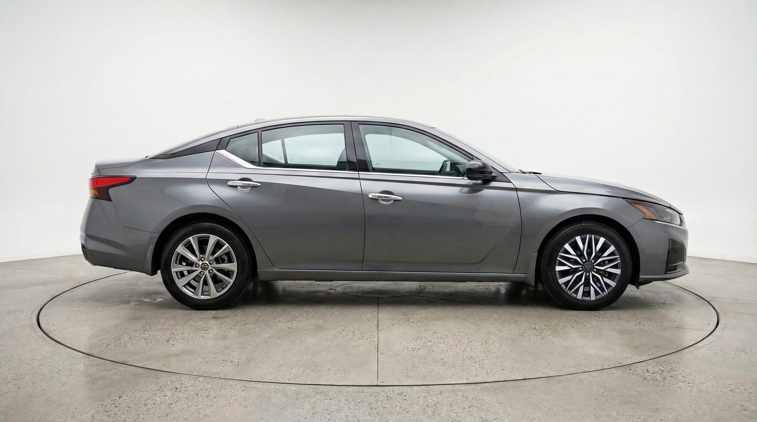 Thumbnail: 2025 Nissan Altima - 8