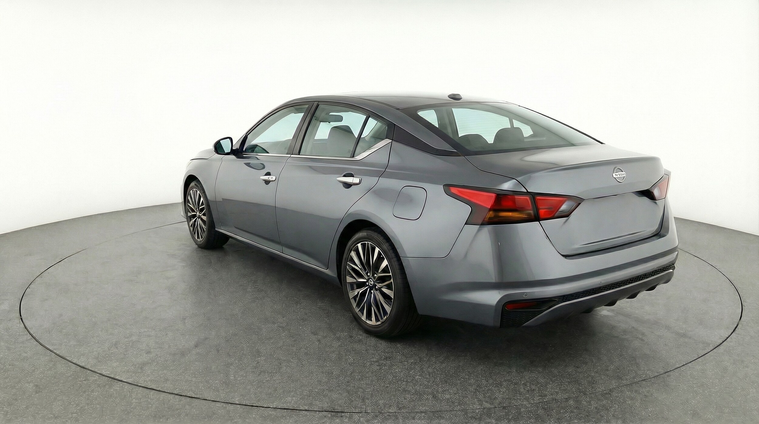 Thumbnail: 2025 Nissan Altima - 5