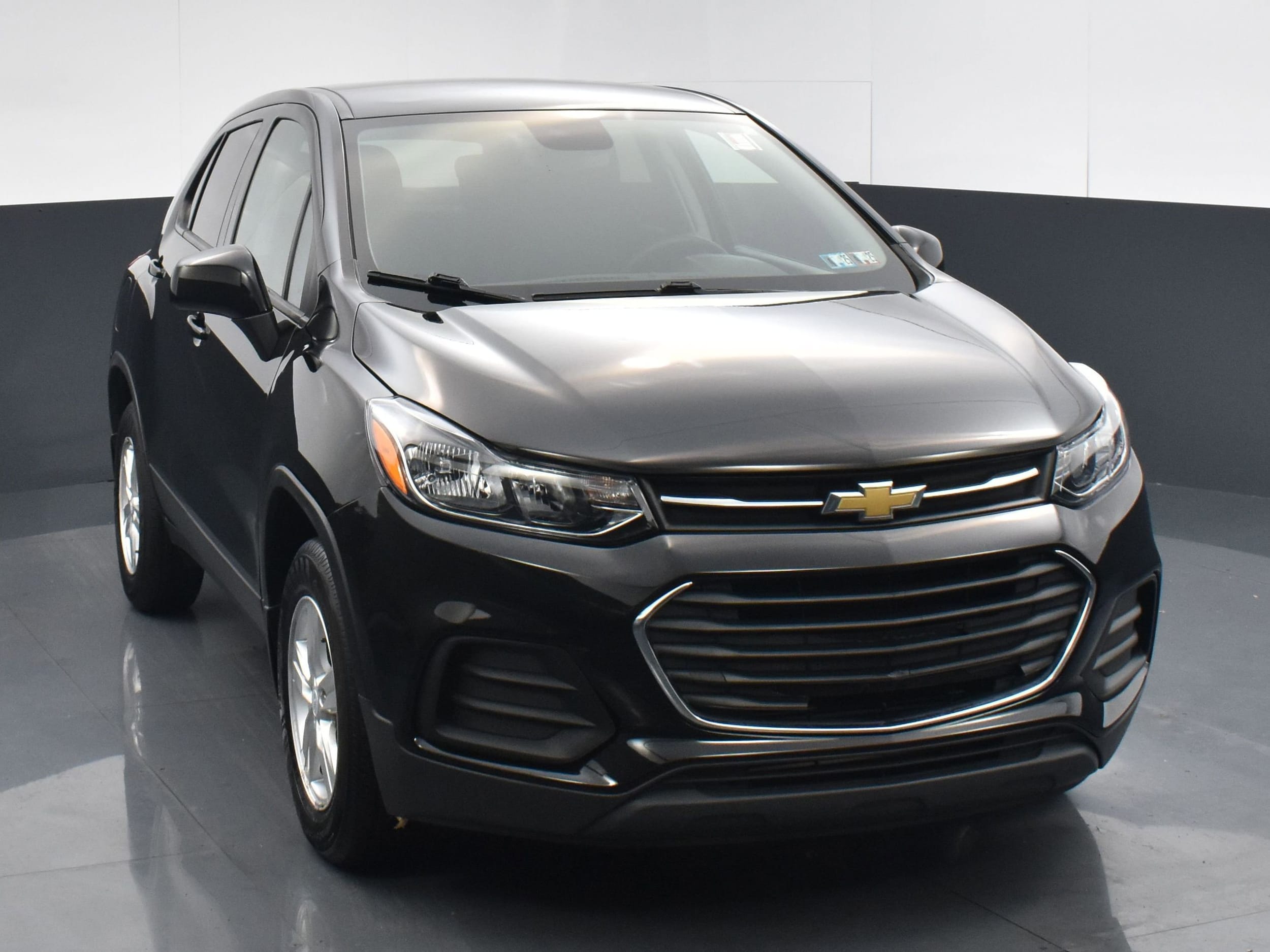 Used 2019 Chevrolet Trax LS with VIN 3GNCJNSB3KL399201 for sale in Philadelphia, PA