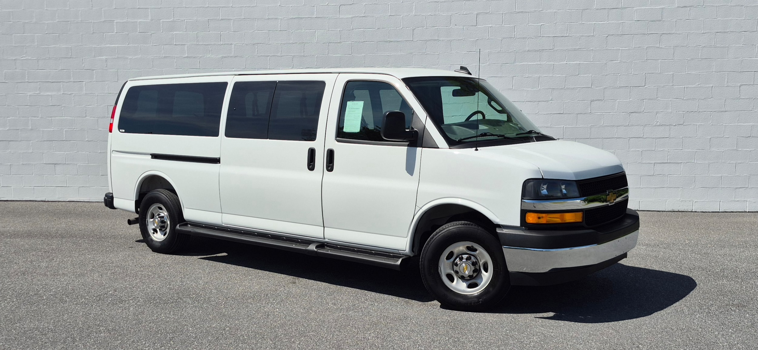 2025 Chevrolet Express Passenger
