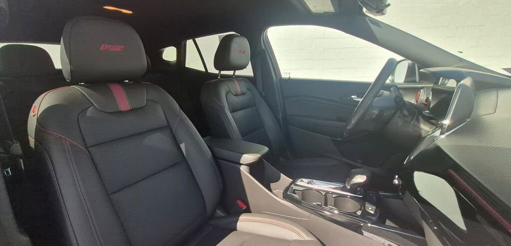 Used 2025 Chevrolet Trax 2RS SUV