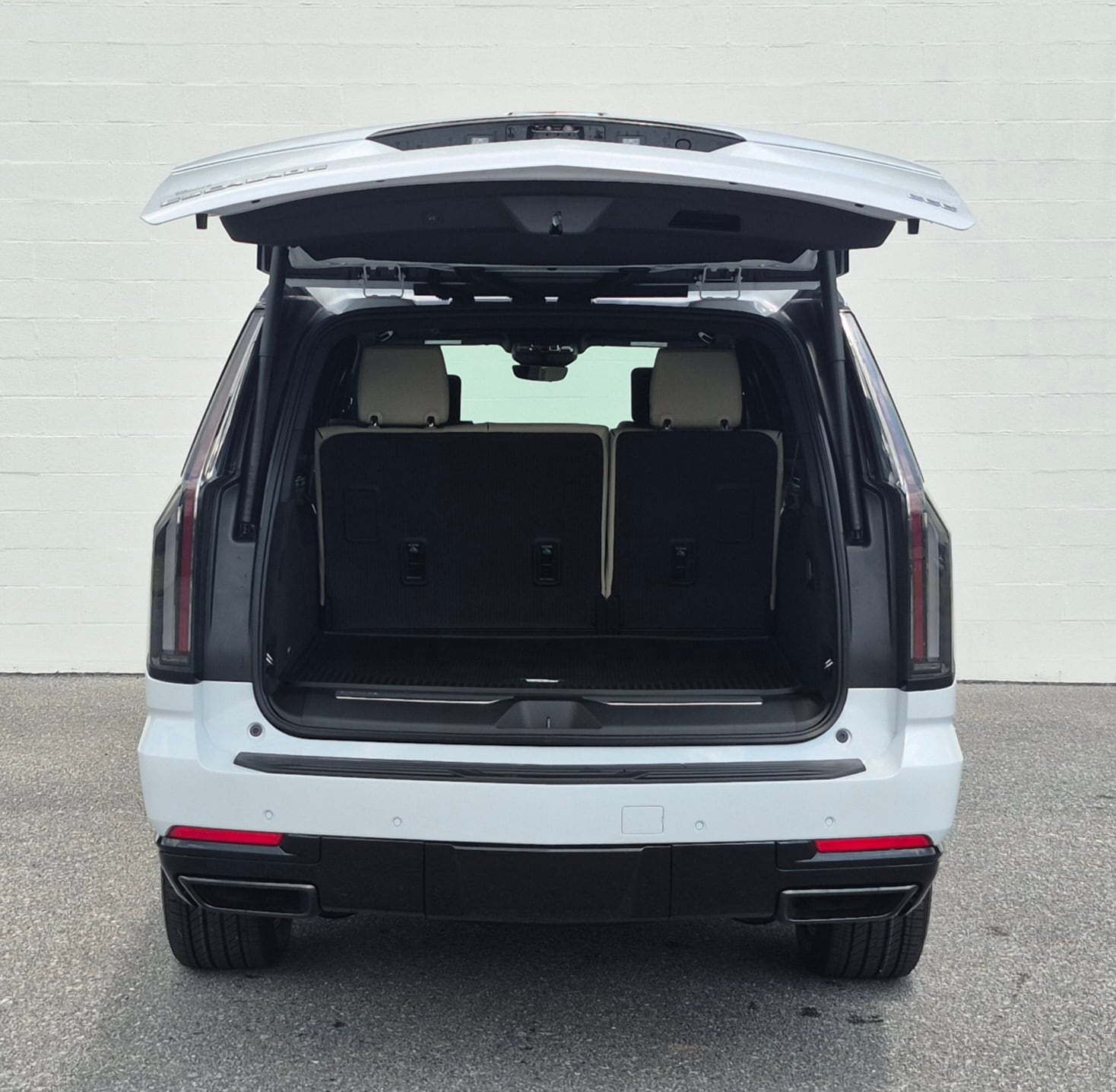 2026 Cadillac Escalade ESV Sport - Photo 18
