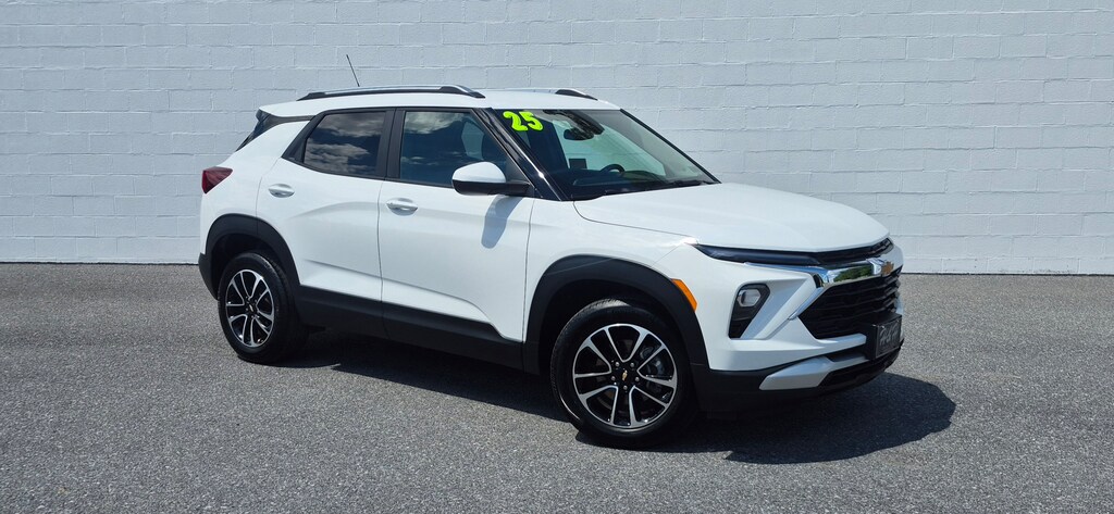 Used 2025 Chevrolet Trailblazer LT SUV