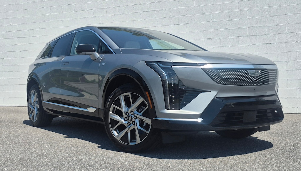 New 2026 CADILLAC OPTIQ Premium Luxury SUV