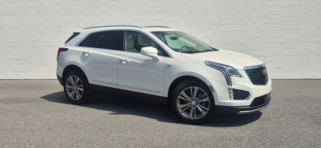 New 2026 CADILLAC XT5 Premium Luxury SUV