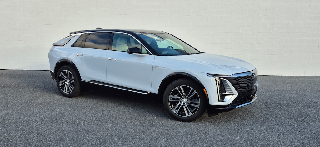 New 2026 CADILLAC LYRIQ Premium Luxury SUV