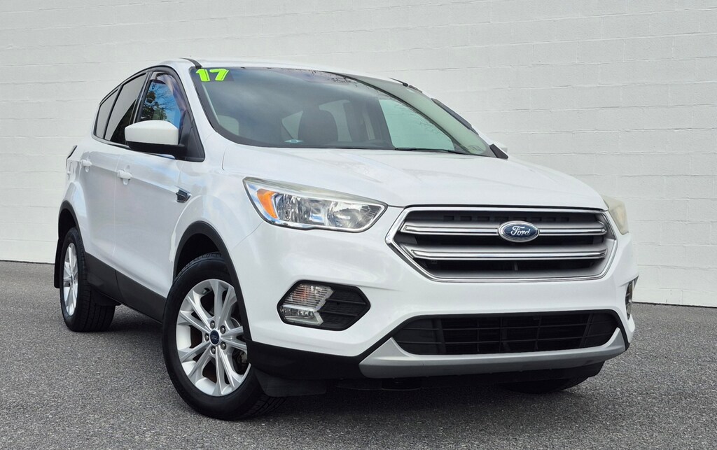Used 2017 Ford Escape SE