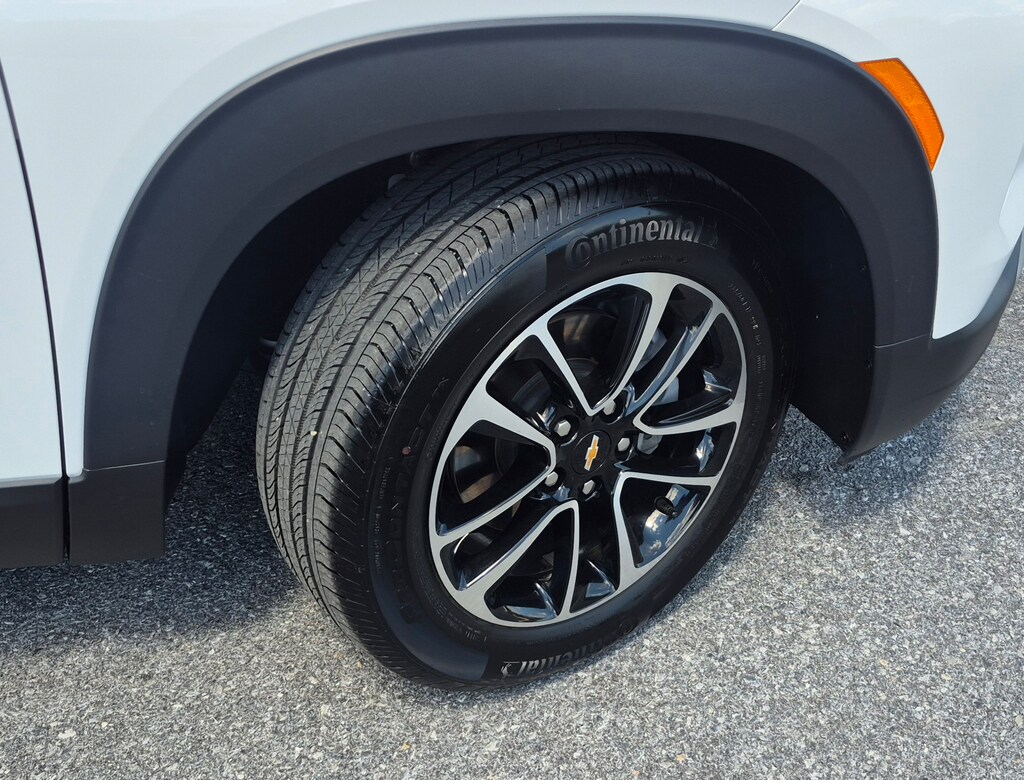 Used 2025 Chevrolet Trailblazer LT SUV