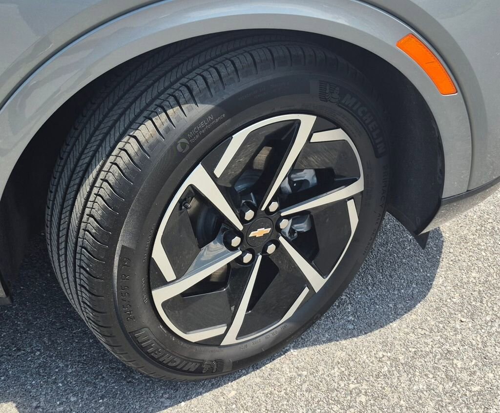 Used 2024 Chevrolet Equinox EV 2LT SUV