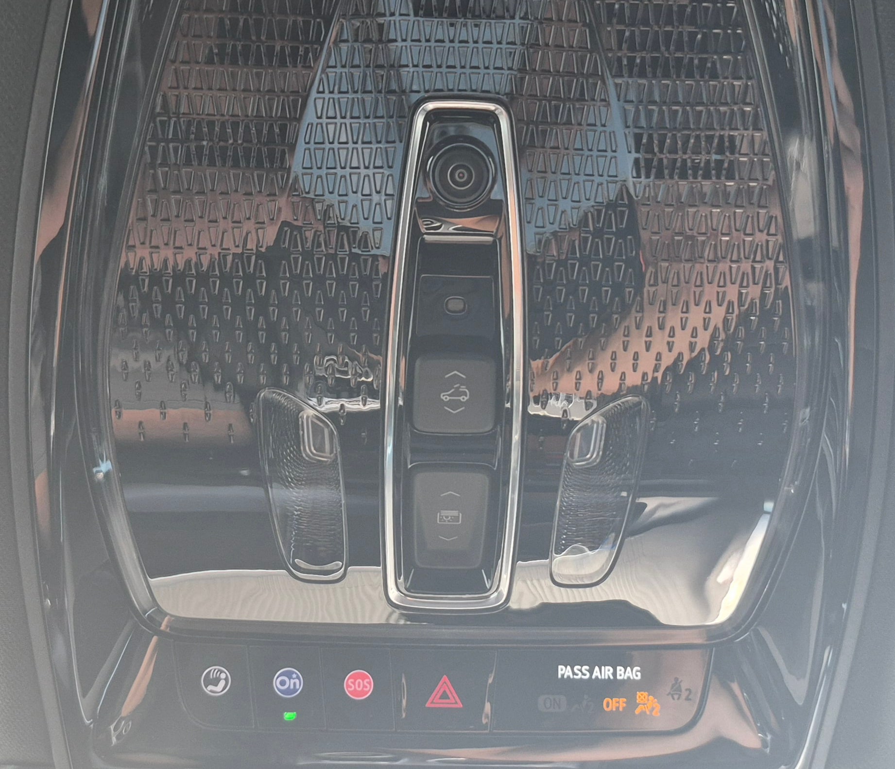 2026 Cadillac VISTIQ Sport - Photo 9