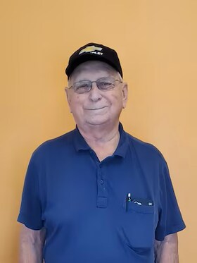 Staff member Larry Helm from ID_8862bde2248f