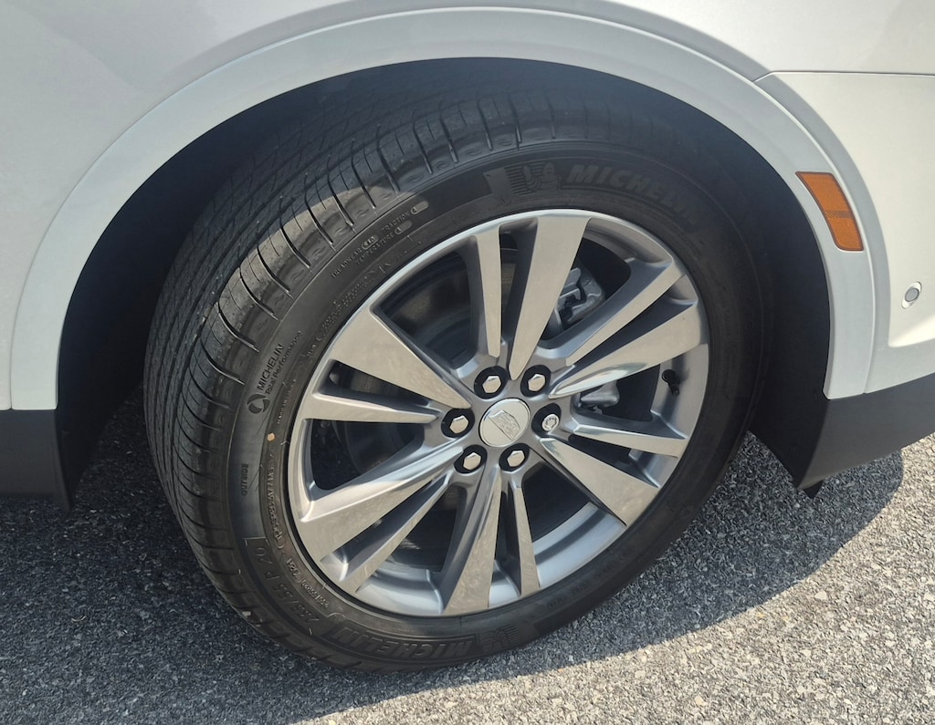 New 2026 CADILLAC XT5 Premium Luxury SUV