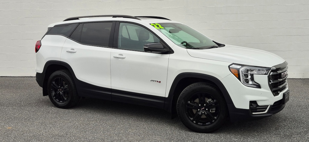Used 2022 GMC Terrain AT4 SUV
