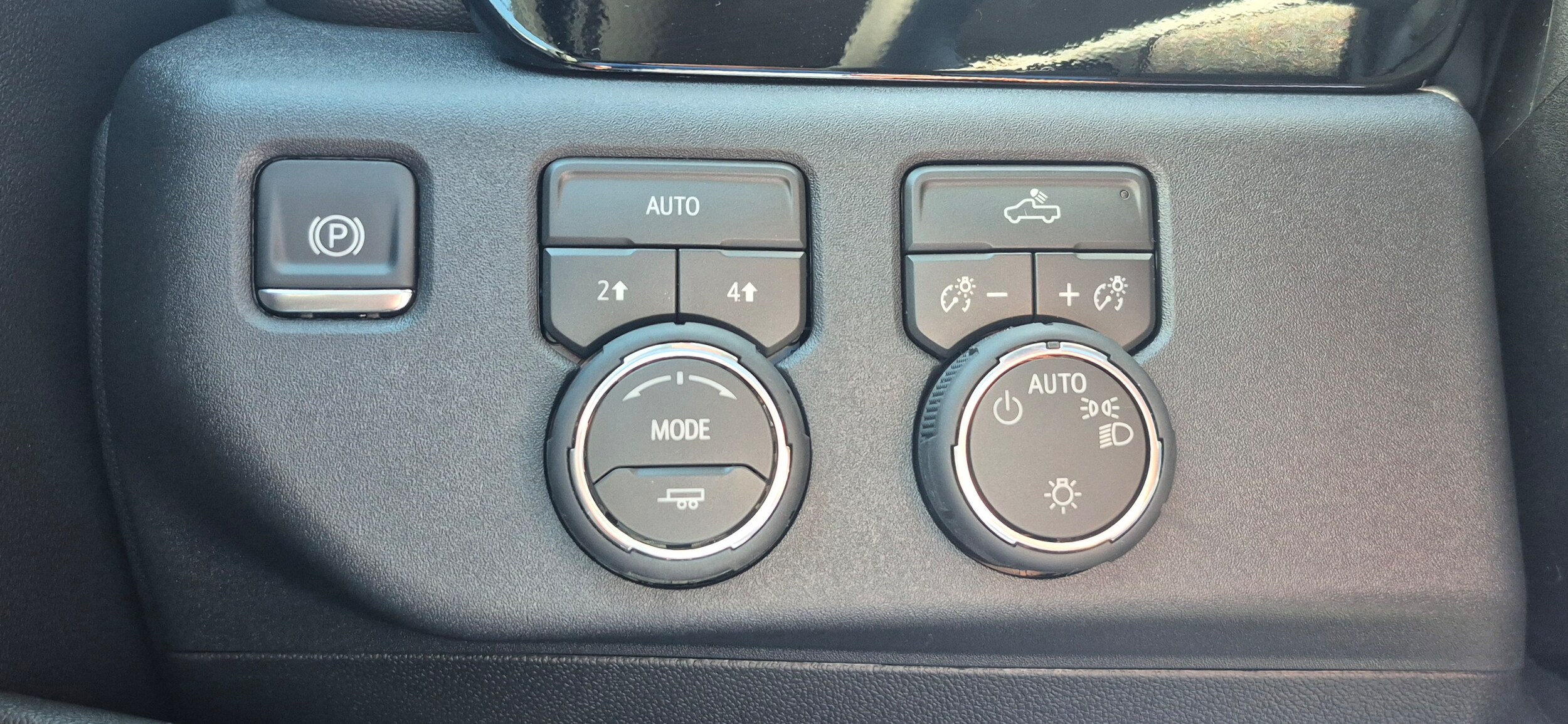 2026 Chevrolet Silverado 1500 LT - Photo 9