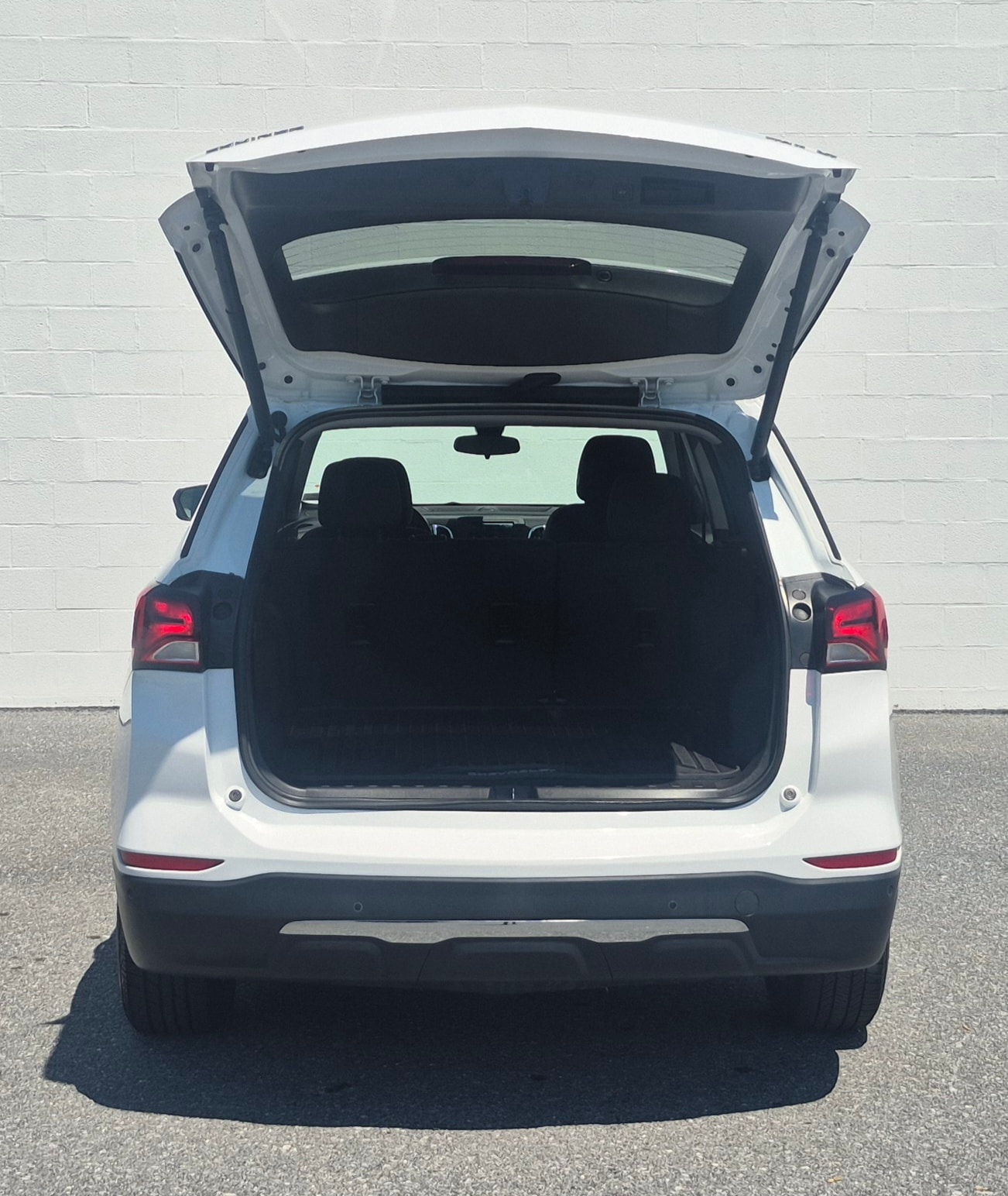 2024 Chevrolet Equinox LT - Photo 13