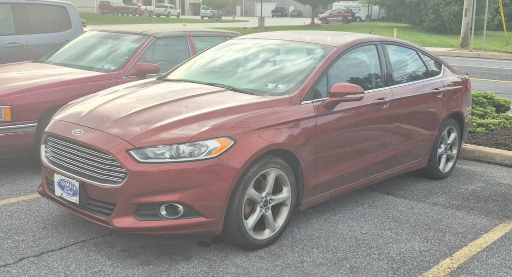 2014 Ford Fusion SE's photo