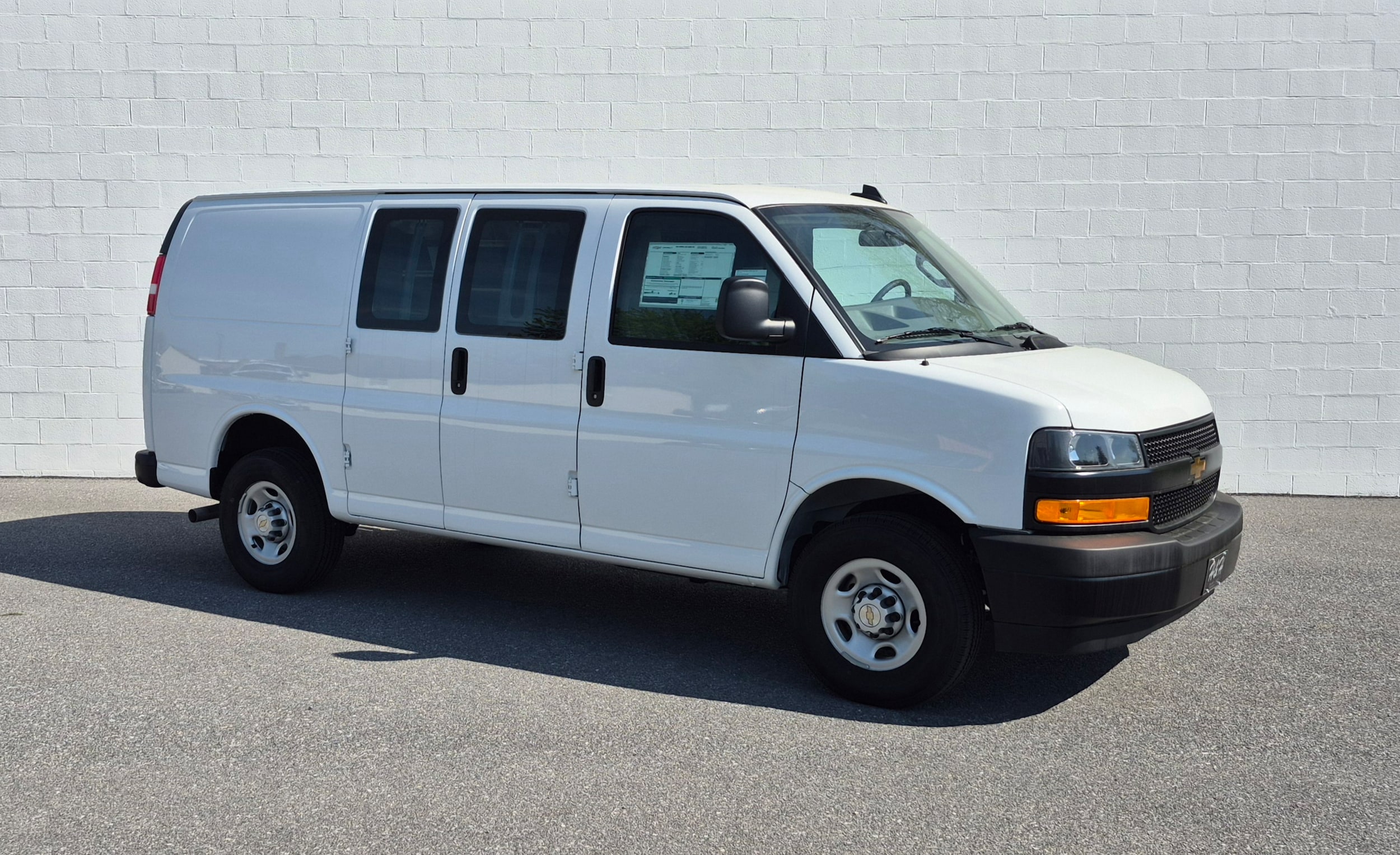 2024 Chevrolet Express Cargo 2500 WT