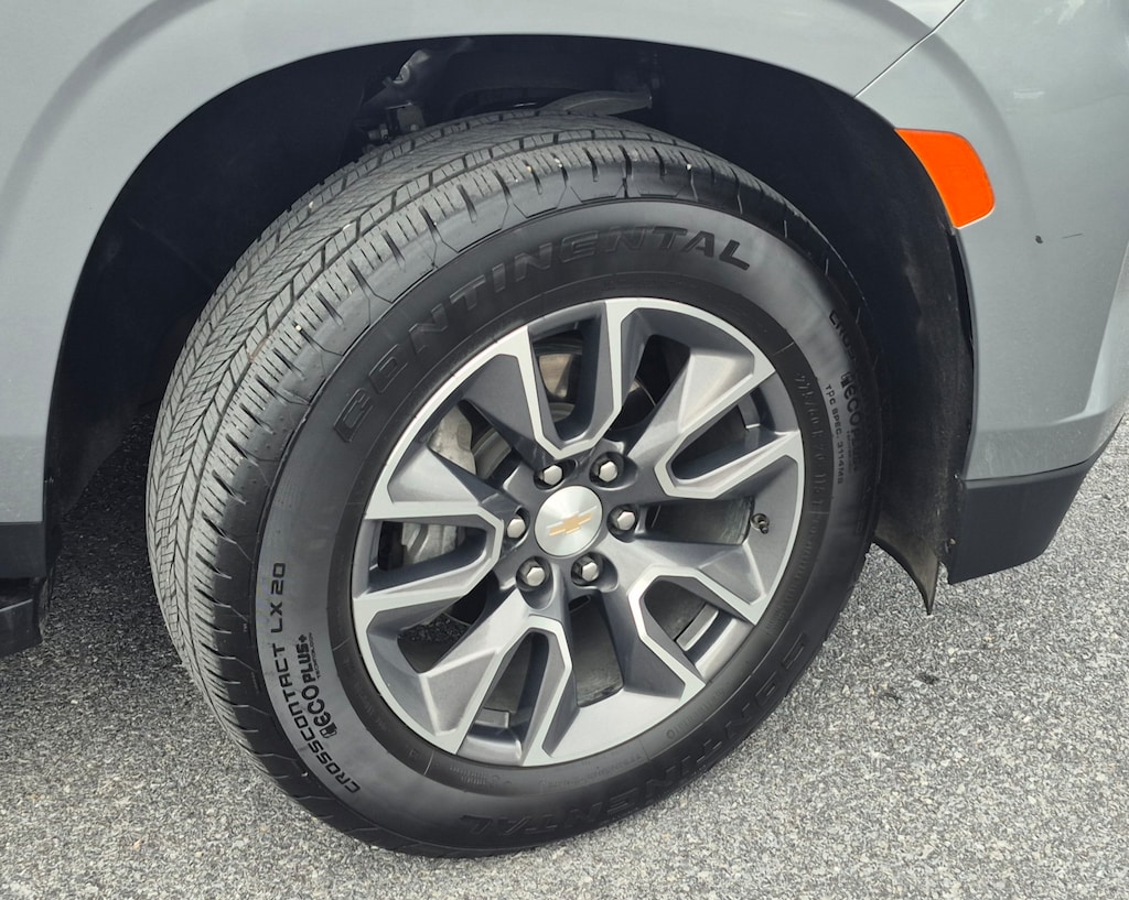 2024 Chevrolet Tahoe LS photo 3