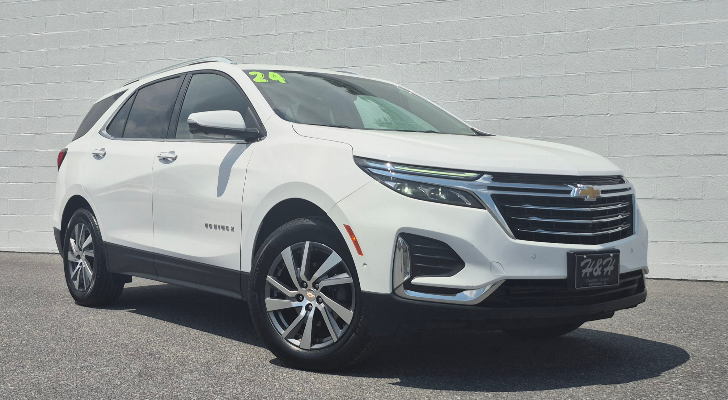 Used 2024 Chevrolet Equinox Premier with VIN 3GNAXXEG8RL305378 for sale in Shippensburg, PA