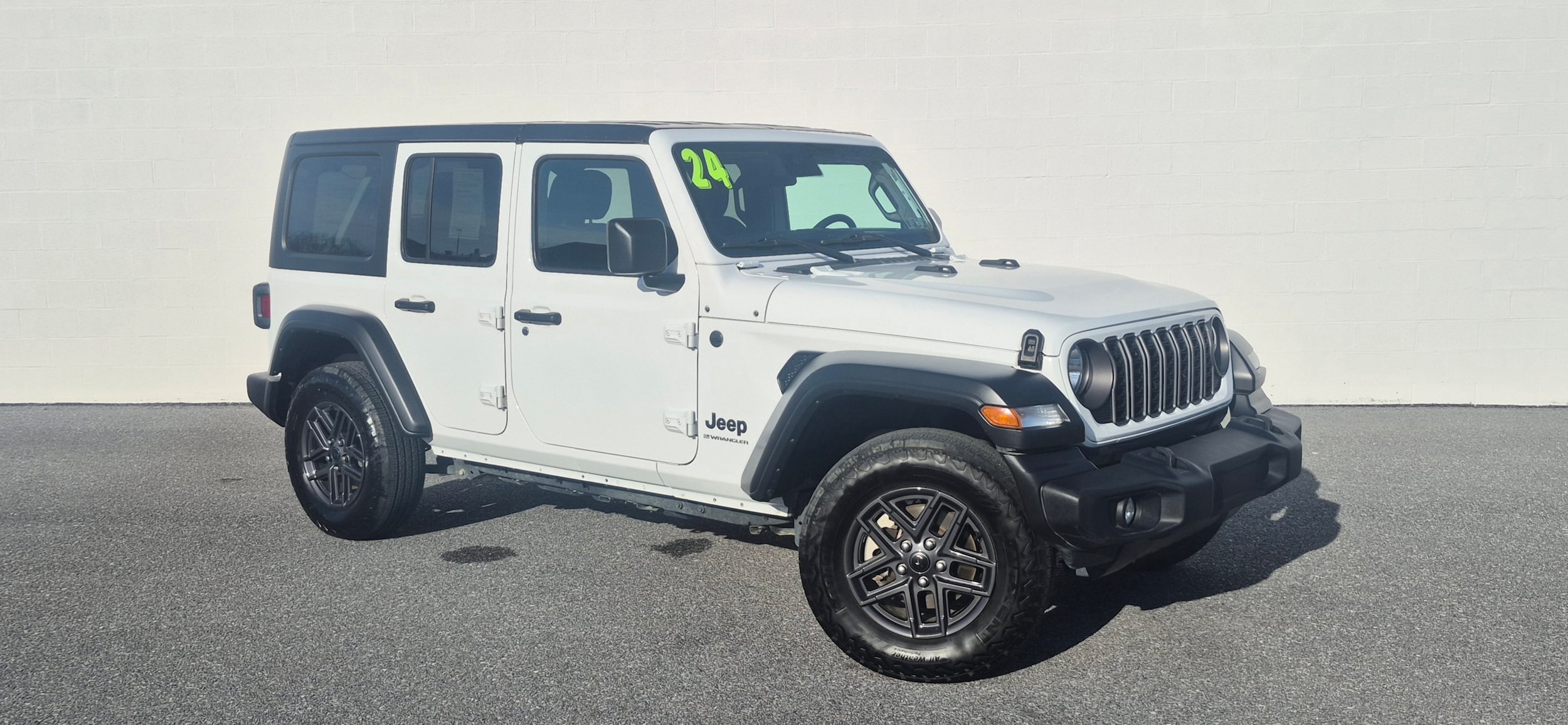 2024 Jeep Wrangler 4-Door Sport S's photo
