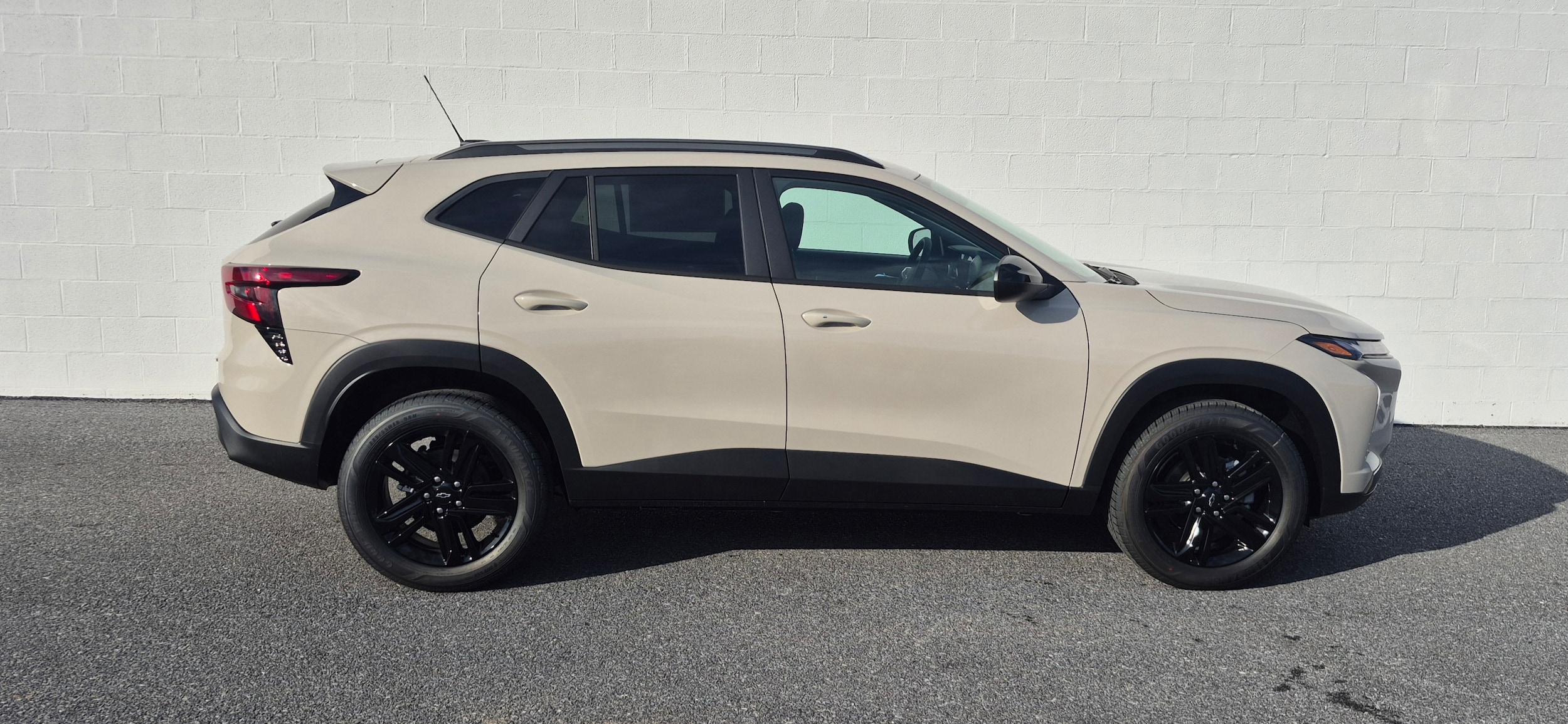 2026 Chevrolet Trax Activ - Photo 8