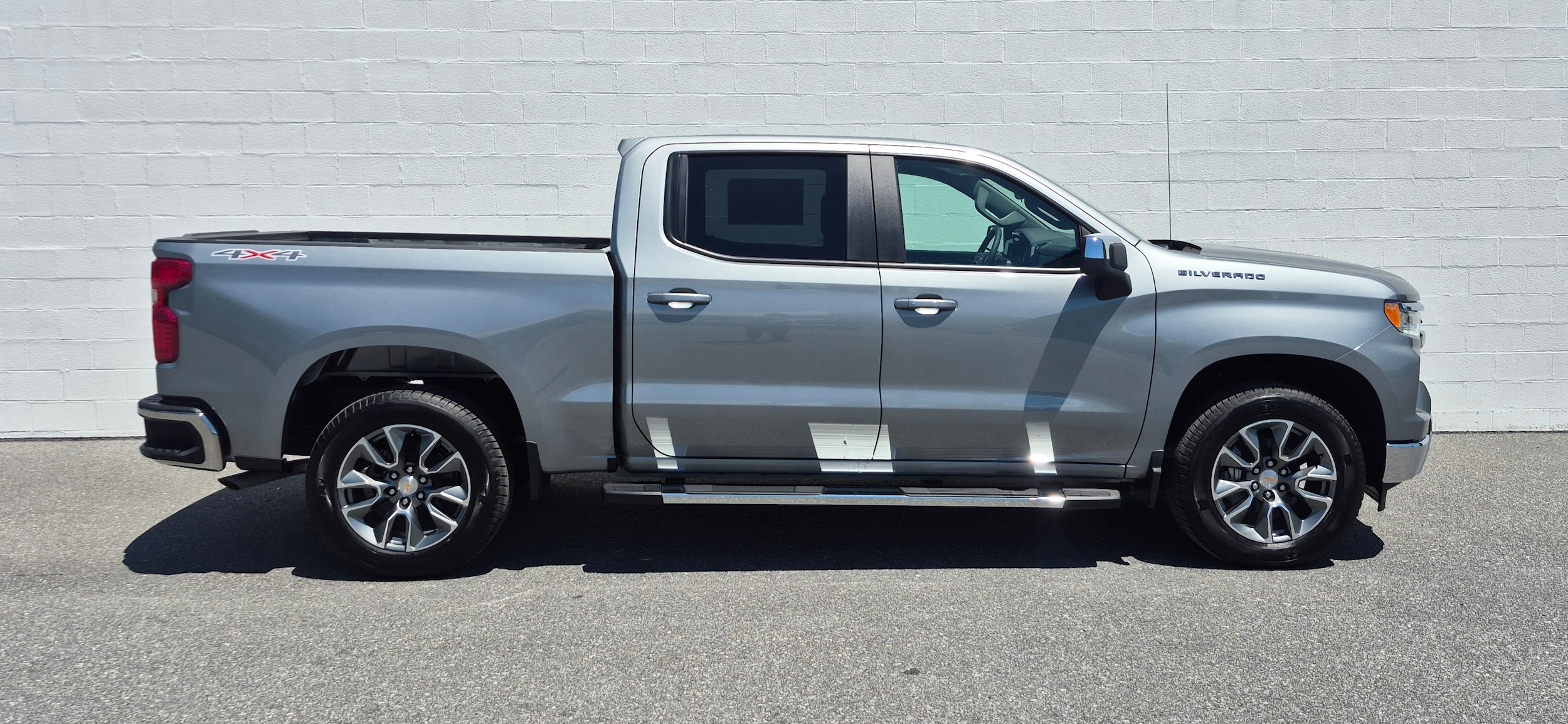 2026 Chevrolet Silverado 1500 LT - Photo 10