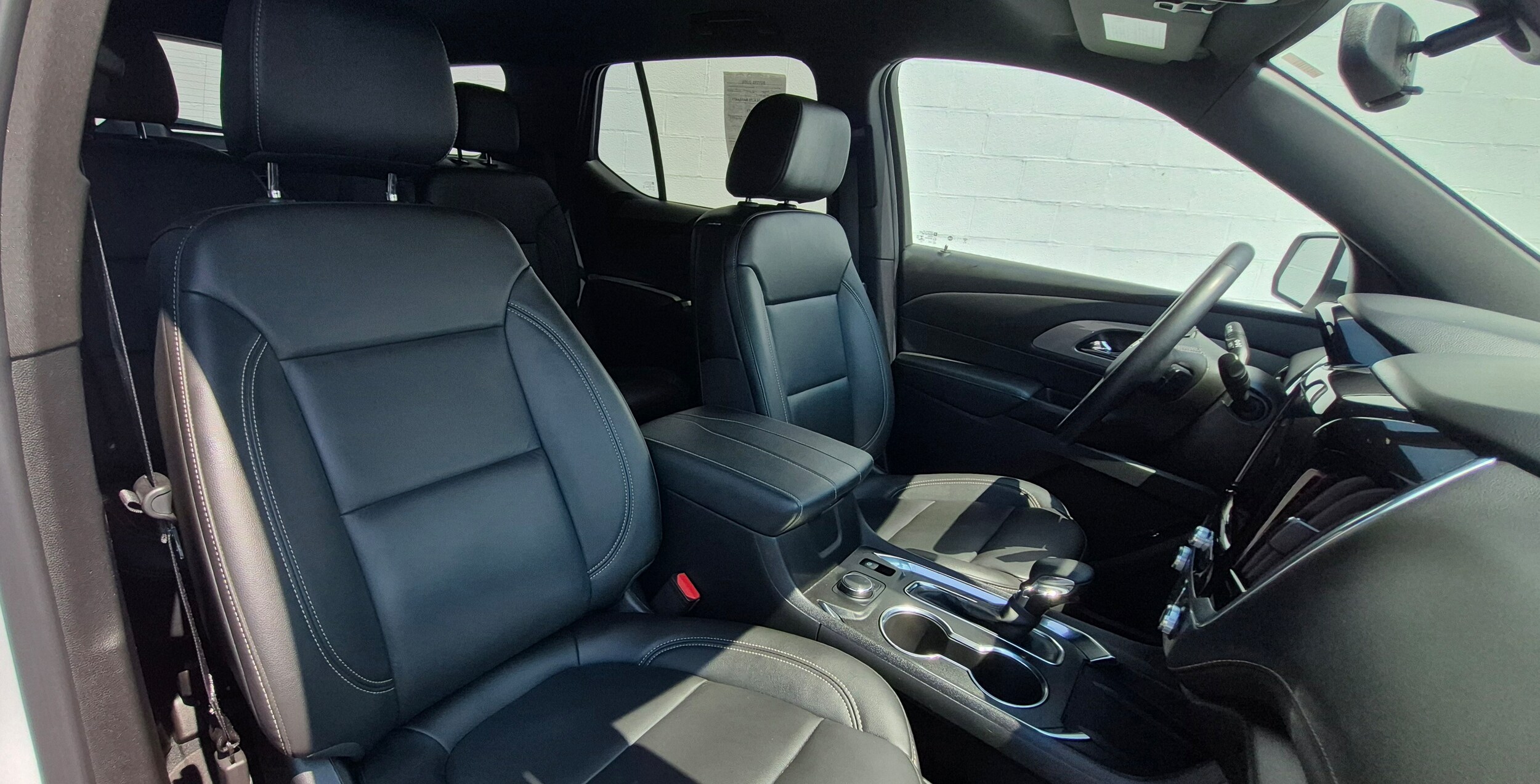 2023 Chevrolet Traverse Leather photo 3