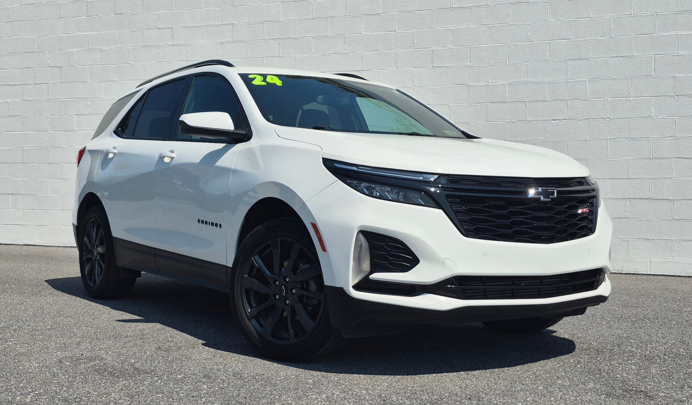 2024 Chevrolet Equinox RS photo 2