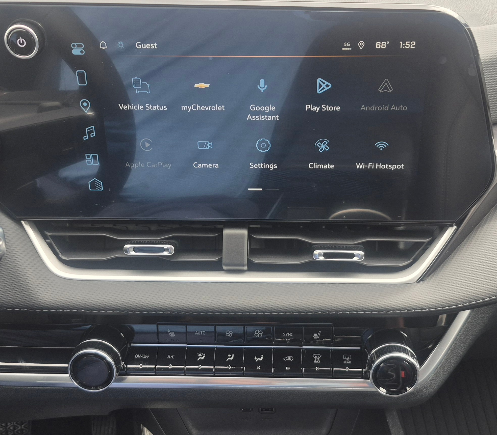 2027 Chevrolet Equinox LT - Photo 6