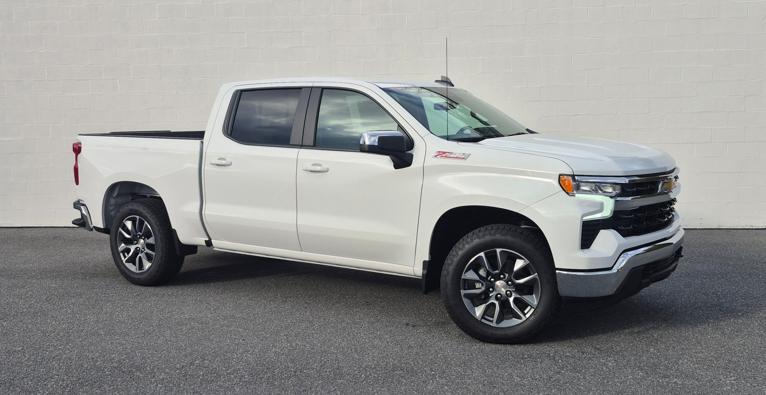 2026 Chevrolet Silverado 1500 LT's photo