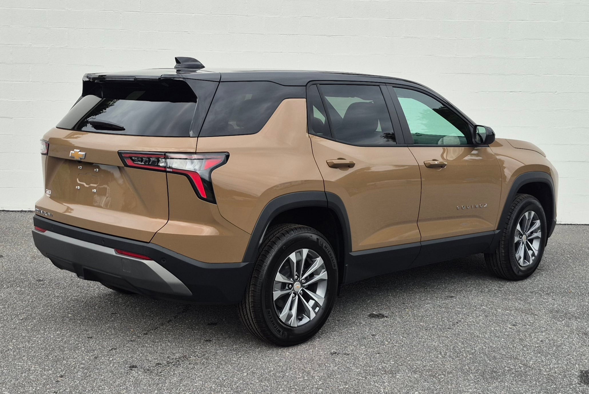 2027 Chevrolet Equinox LT - Photo 13