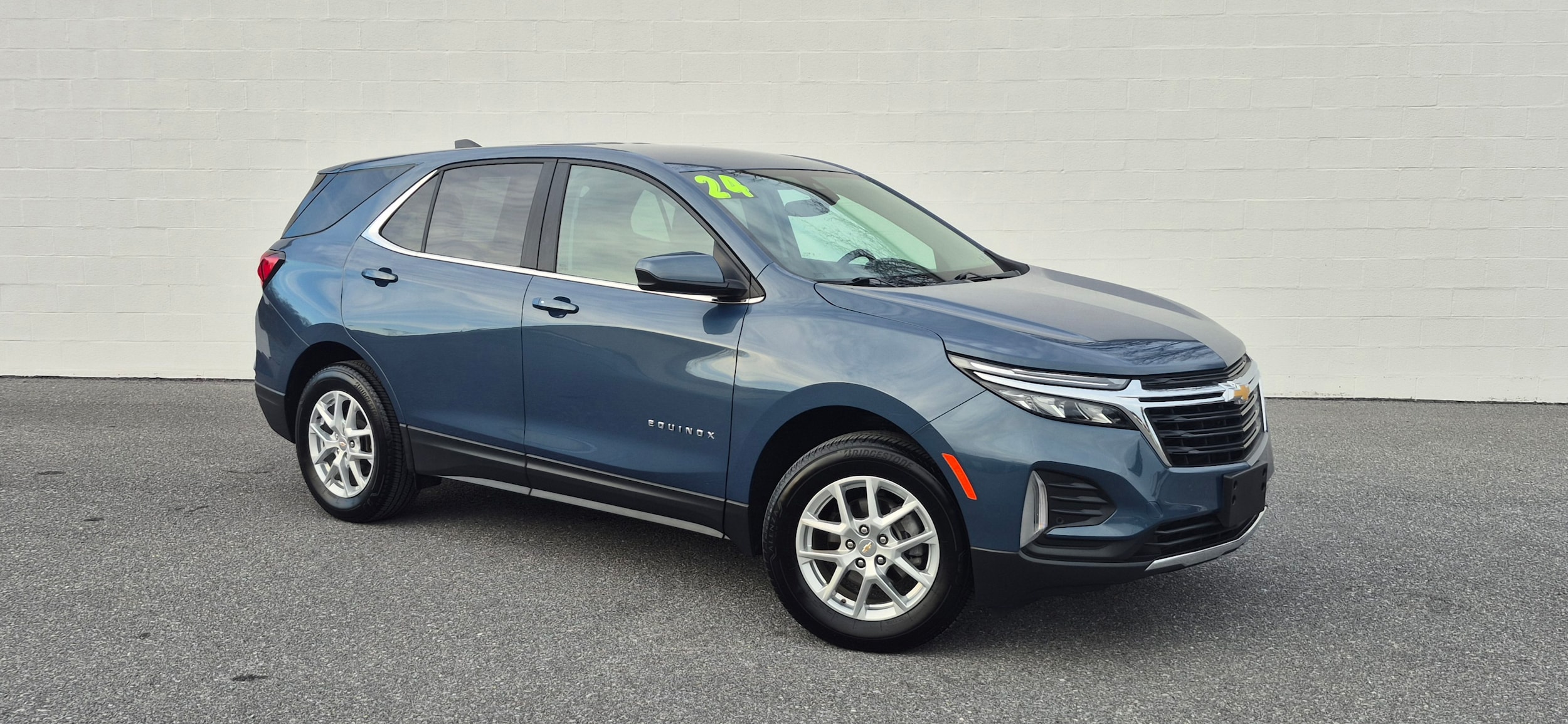 2024 Chevrolet Equinox LT's photo