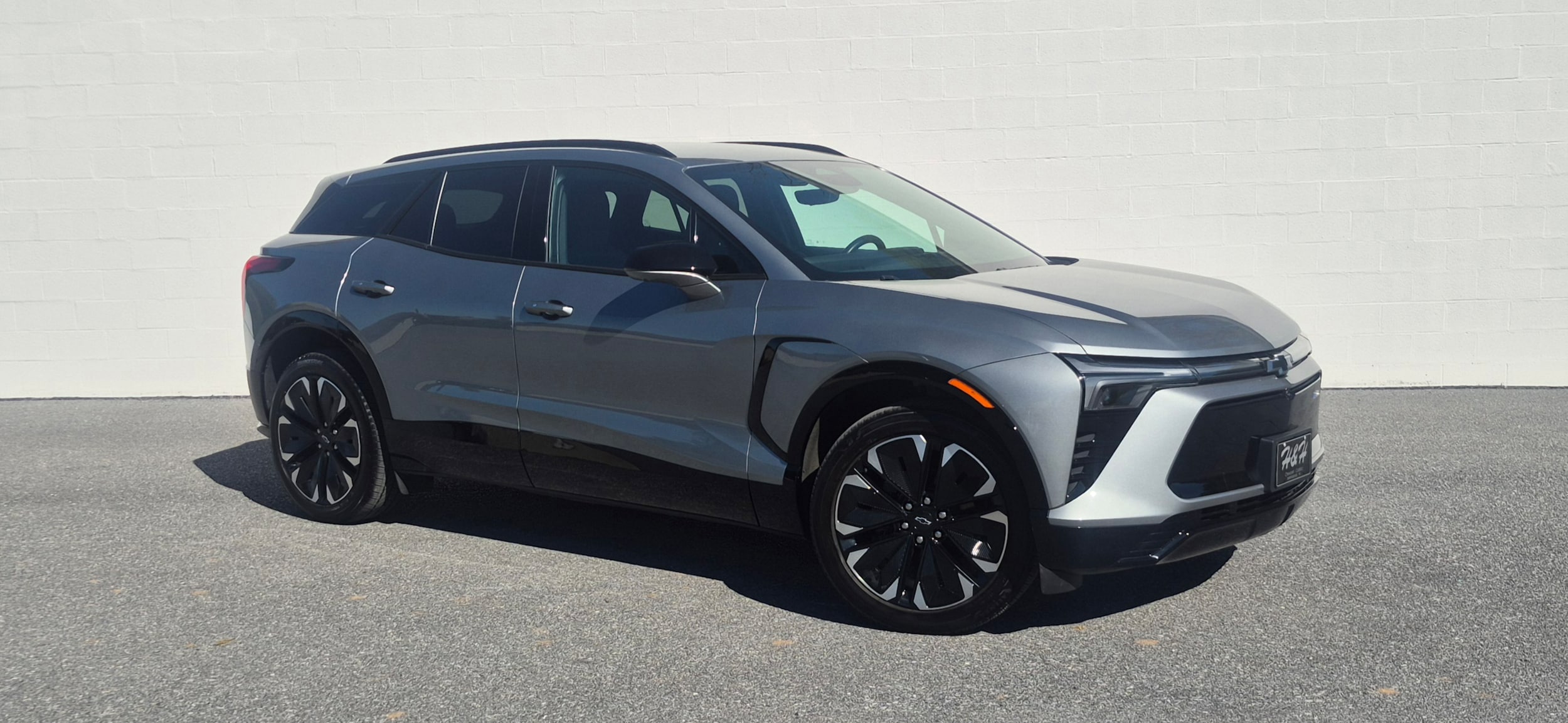 Used 2024 Chevrolet Blazer EV RS with VIN 3GNKDCRJ2RS175664 for sale in Shippensburg, PA
