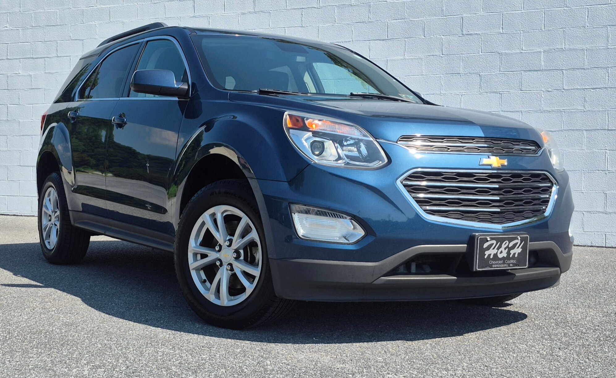 Used 2017 Chevrolet Equinox LT with VIN 2GNFLFEK3H6126491 for sale in Shippensburg, PA