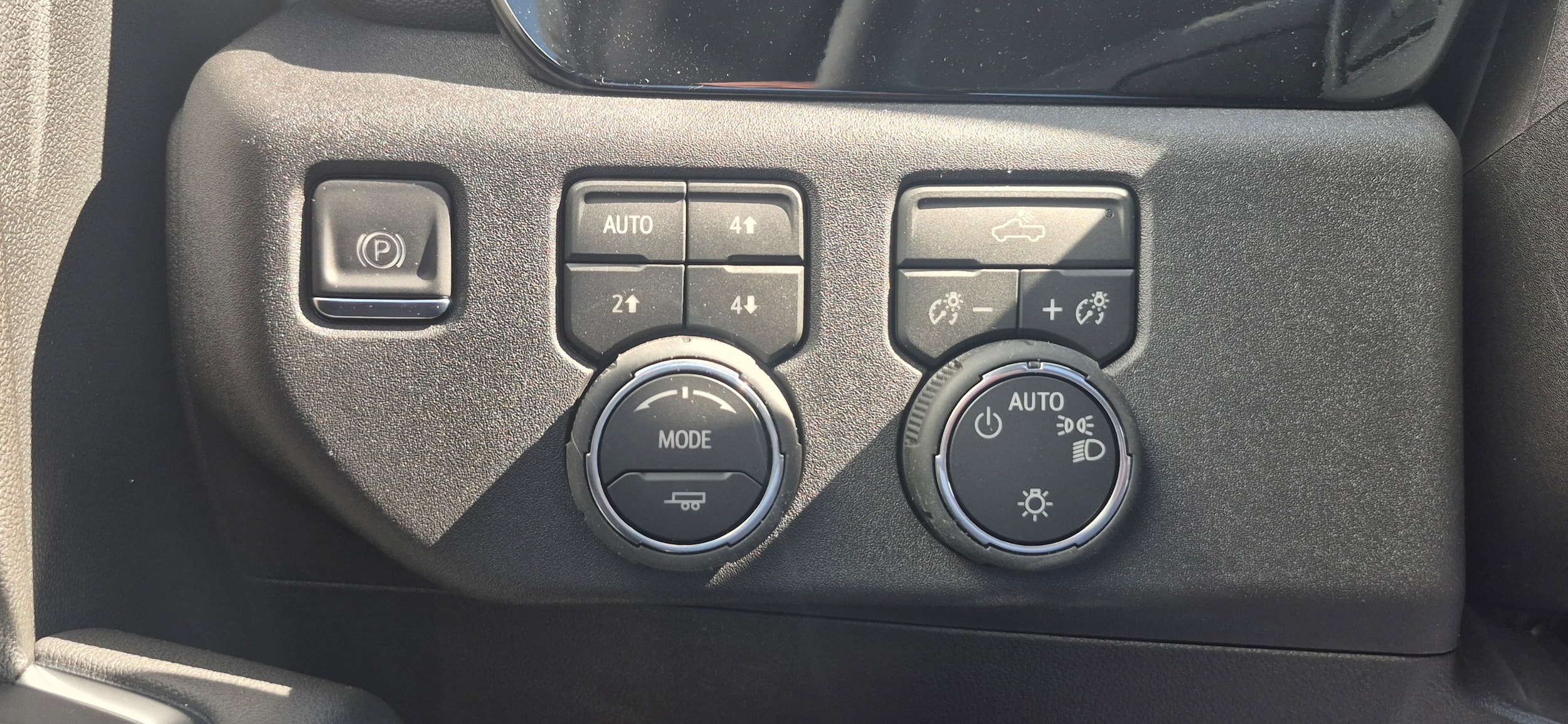 2026 Chevrolet Silverado 1500 LT - Photo 10