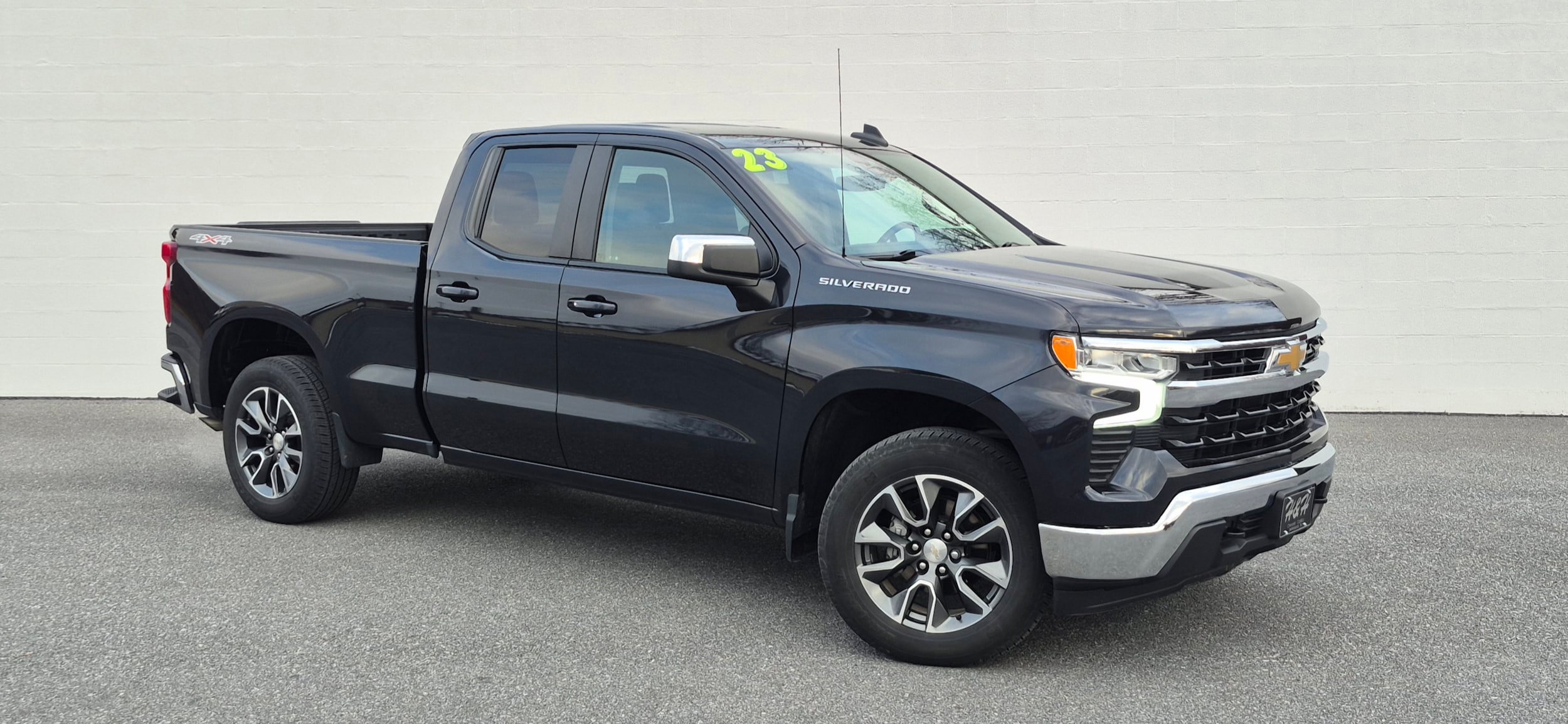 2023 Chevrolet Silverado 1500 LT's photo