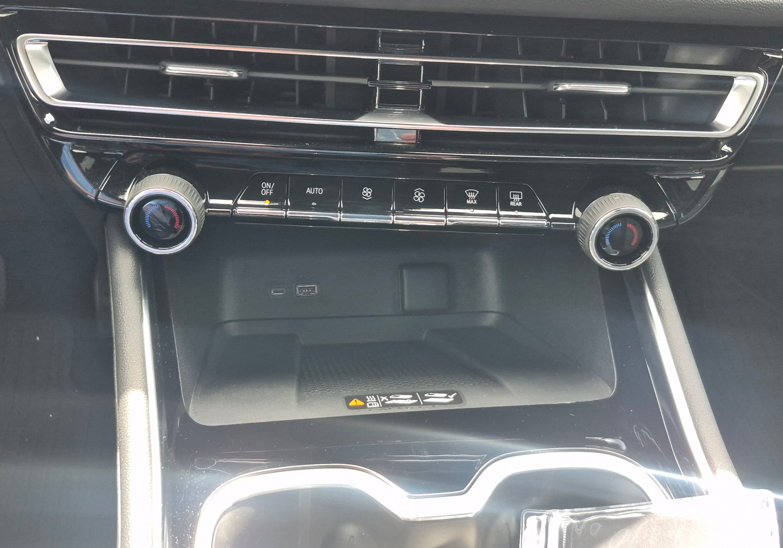 2026 Chevrolet Traverse LT - Photo 11