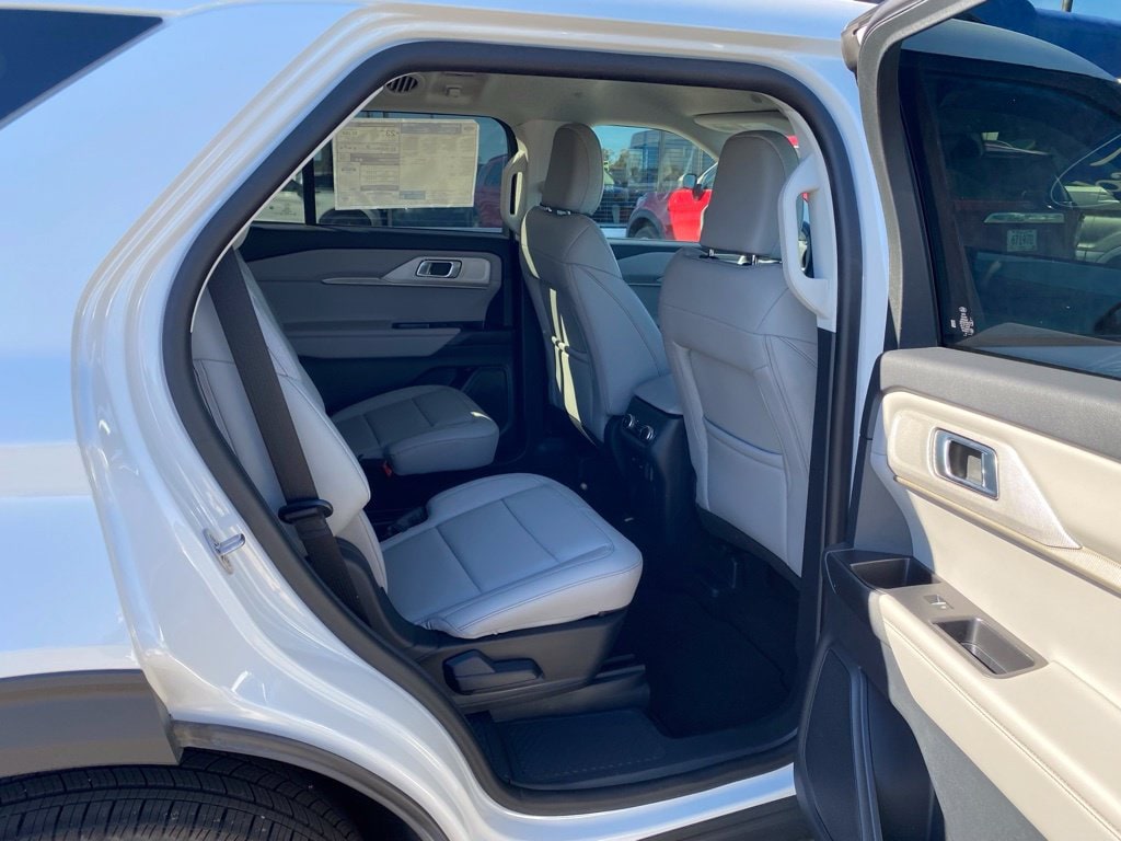 2026 Ford Explorer Active - Photo 9