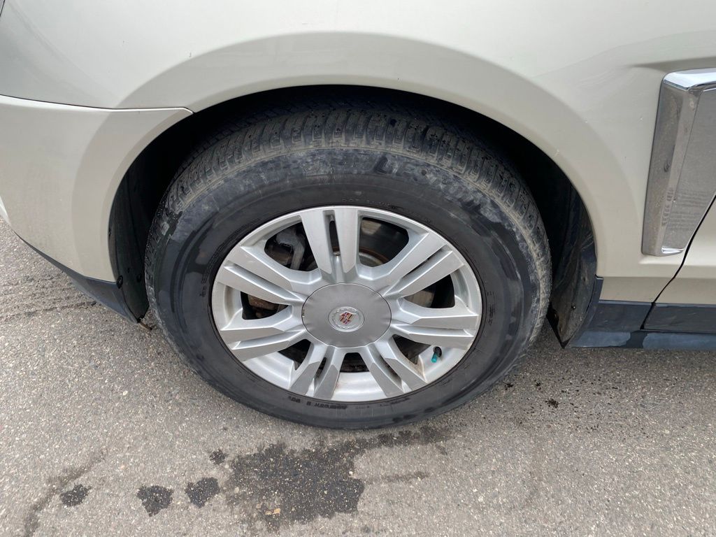 Used 2016 Cadillac SRX Luxury Collection with VIN 3GYFNEE36GS527548 for sale in Hibbing, Minnesota