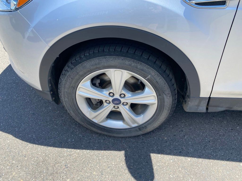Used 2014 Ford Escape SE with VIN 1FMCU9GX3EUE00686 for sale in Hibbing, Minnesota