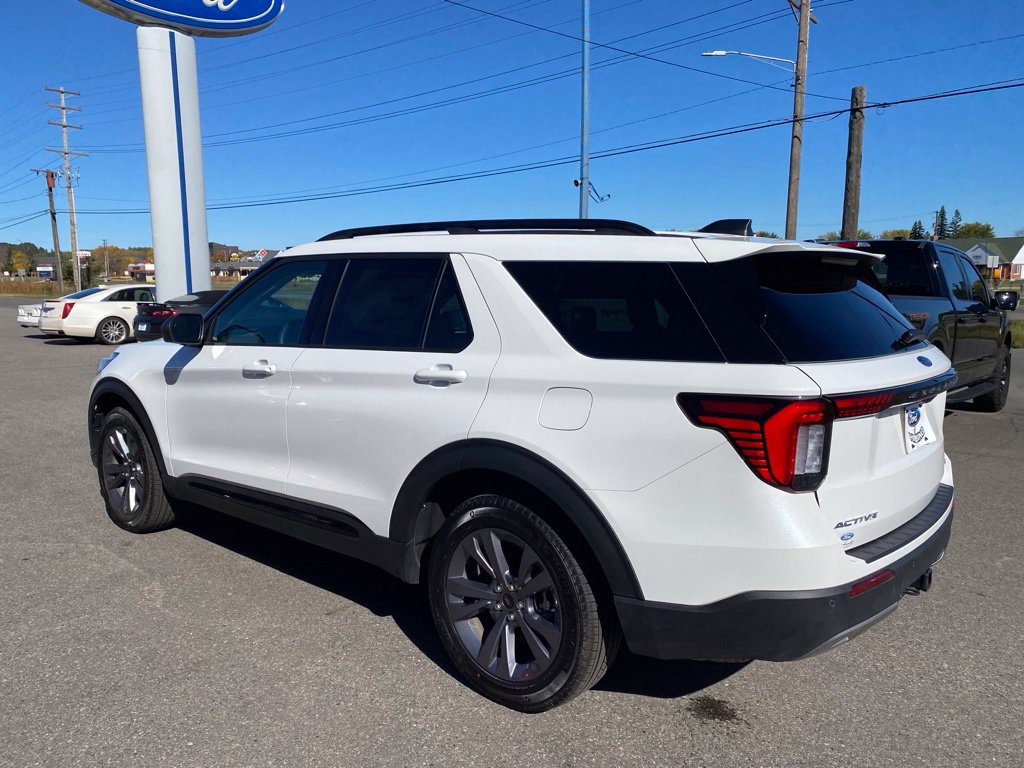 2026 Ford Explorer Active - Photo 14