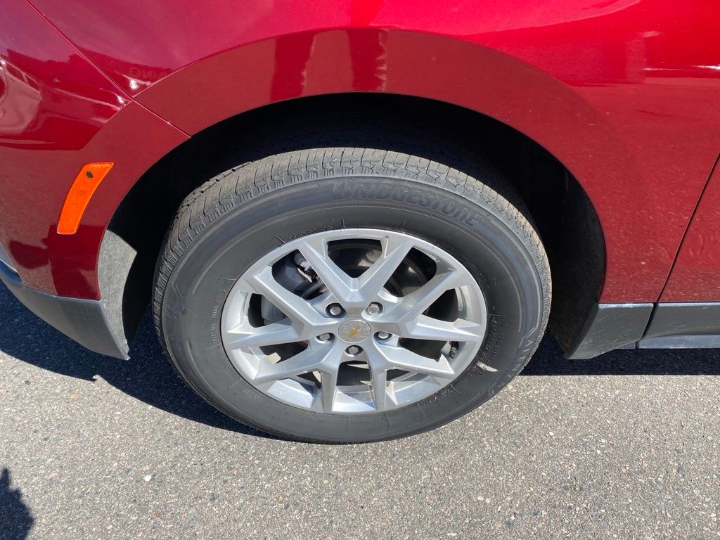 Used 2024 Chevrolet Equinox LT with VIN 3GNAXUEGXRS156024 for sale in Hibbing, Minnesota