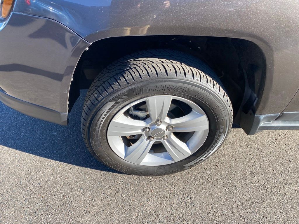 Used 2016 Jeep Compass Latitude with VIN 1C4NJDEB6GD745200 for sale in Hibbing, Minnesota