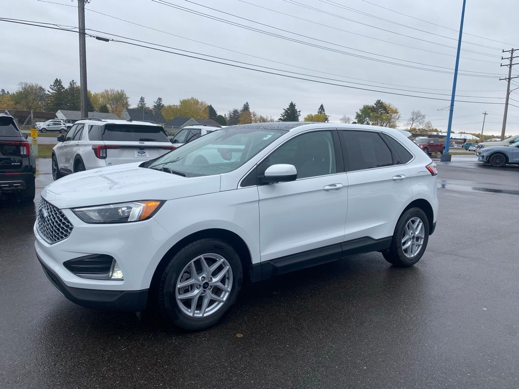 2024 Ford Edge