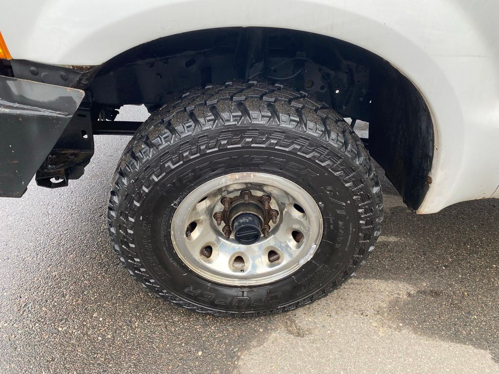 Used 2001 Ford F-350 Super Duty XL with VIN 1FTSW31F21EB52118 for sale in Hibbing, Minnesota